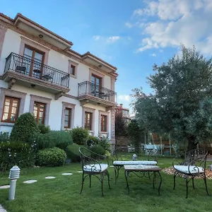 Tas Bahce Cunda Ayvalı