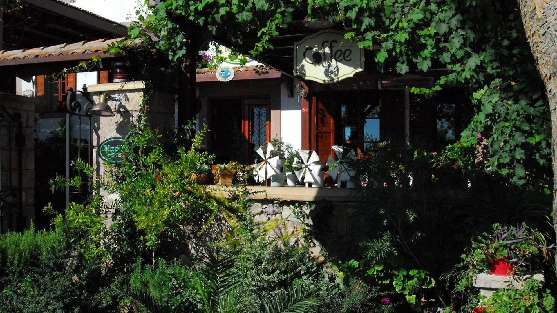 Aliye Hanim Hotel Ayvalik 0*,
